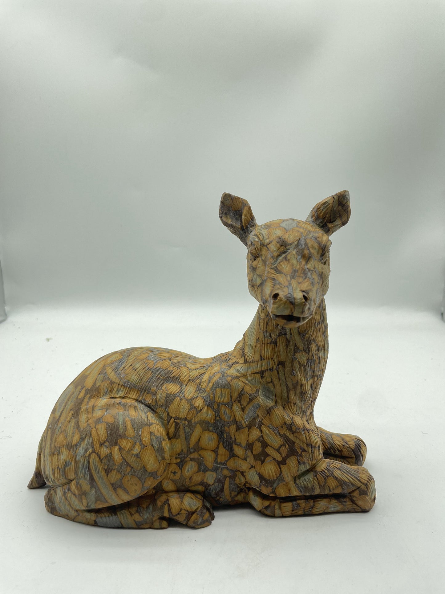 Bamboo leaves and jade The carving of a deer